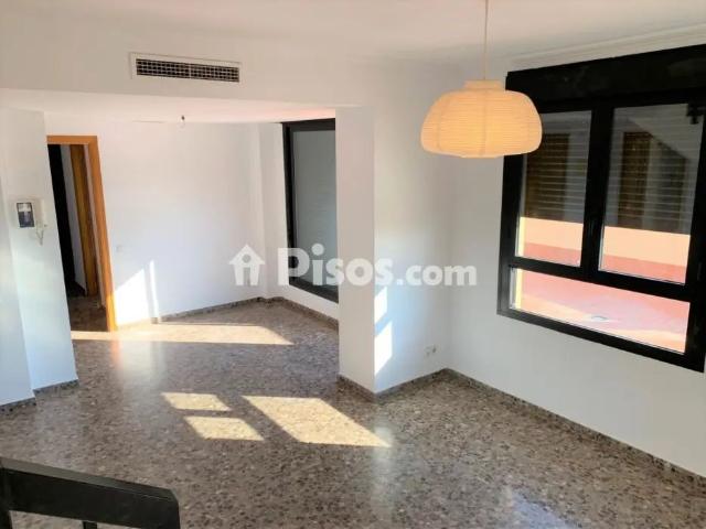 Piso en alquiler en Benicalap
