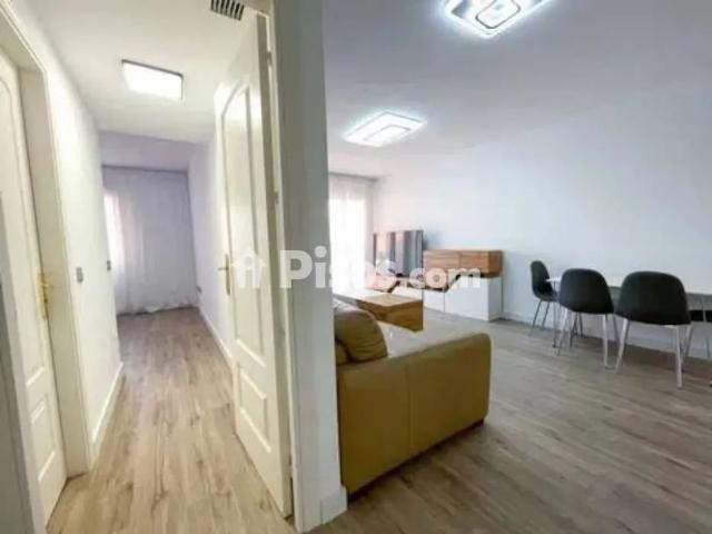 Piso en alquiler en Calaburras El Chaparral