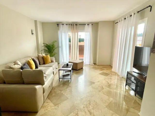 Piso en alquiler en Calaburras El Chaparral
