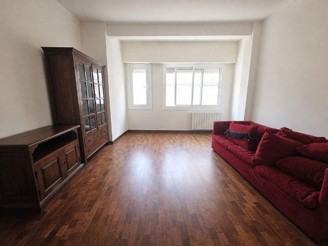 Piso en alquiler en calle Maria Cubi, Barcelona, de 59 m² 2 habitaciones por 1.100