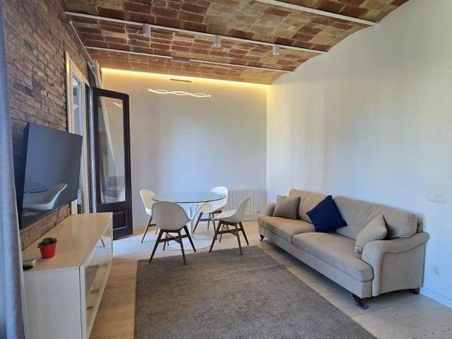 Piso en alquiler en calle Marina, Barcelona, de 82 m² 3 habitaciones por 2.300