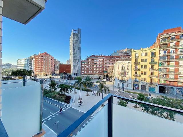 Piso en alquiler en calle Meridiana, Barcelona, de 55 m² 2 habitaciones por 1.127
