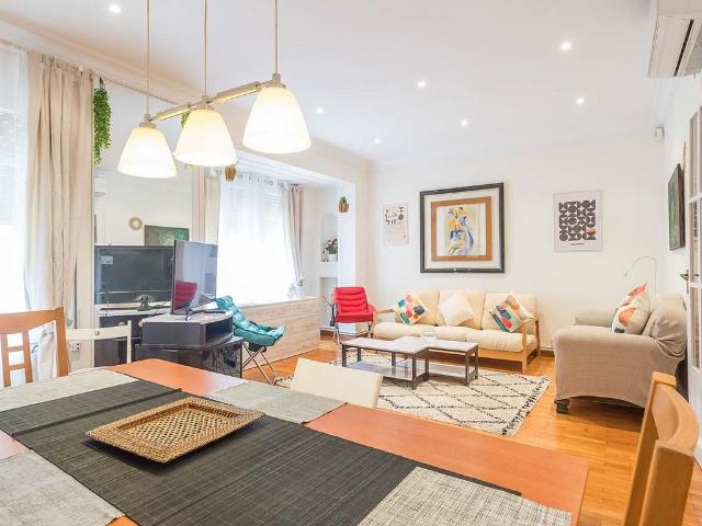 Piso en alquiler en calle Modolell, Barcelona, de 100 m² 3 habitaciones por 2.164