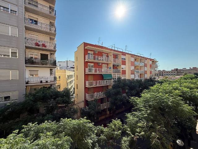 Piso en alquiler en calle Mossèn Ritort i Faus, Tarragona, de 115 m² 3 habitaciones por 975