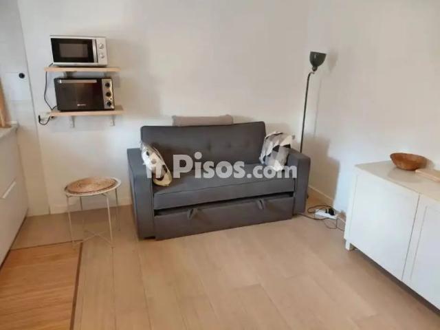 Piso en alquiler en Calle Neptuno