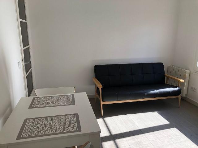 Piso en alquiler en calle Avgda Mistral, Barcelona, de 66 m² 2 habitaciones por 1.400