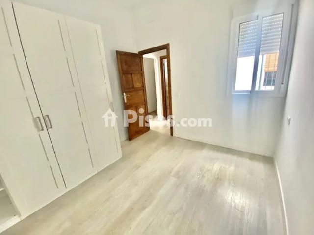 Piso en alquiler en Calle Alcázares