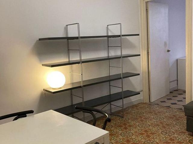 Piso en alquiler en calle Ample, Barcelona, de 85 m² 3 habitaciones por 1.477