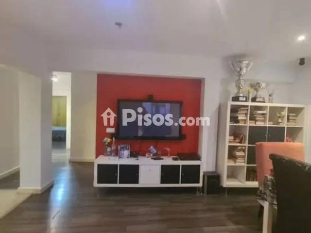 Piso en alquiler en Calle Antonio Gala