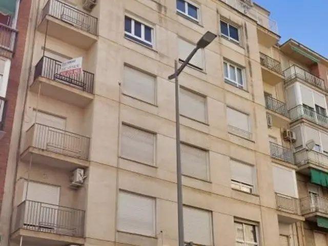 Piso en alquiler en Calle Arabial, cerca de Calle Santa Clotilde
