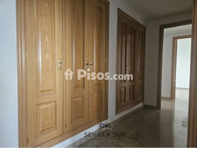 Piso en alquiler en Calle Ares