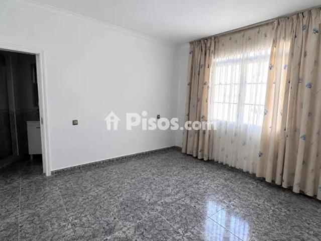 Piso en alquiler en Calle Arístides Briand