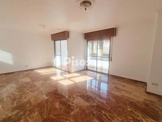 Piso en alquiler en Calle Arjona