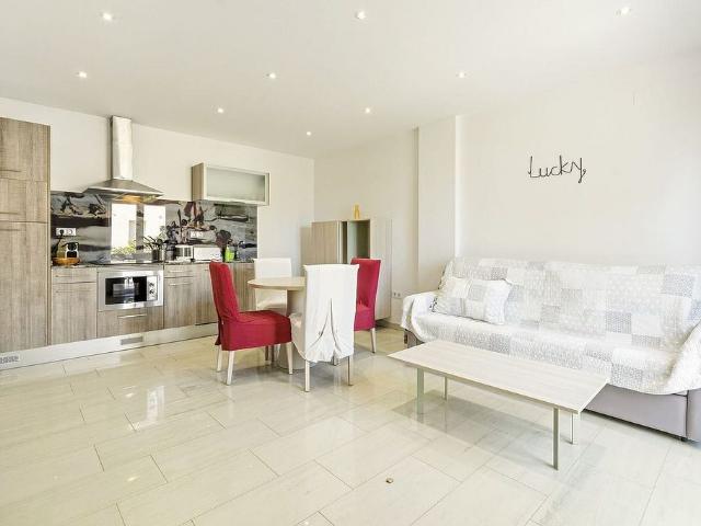 Piso en alquiler en calle Badia, Castelló d´Empúries, de 60 m² 1 habitación por 1.778
