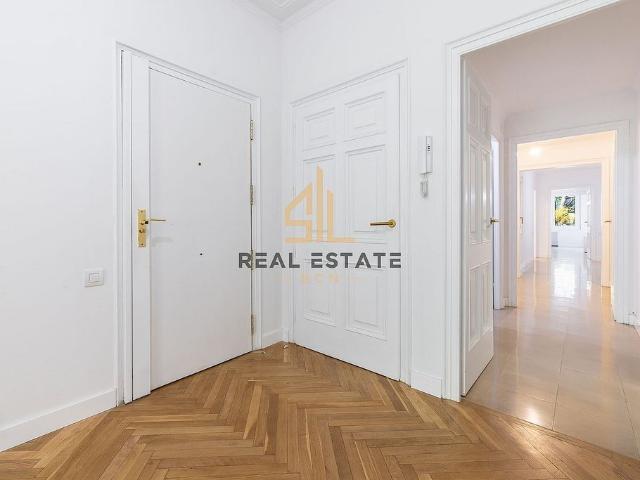 Piso en alquiler en calle Bori I Fontesta, Barcelona, de 178 m² 5 habitaciones por 5.000