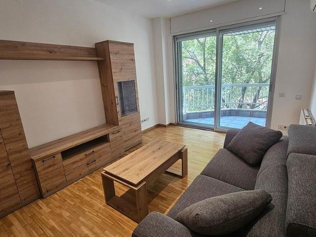 Piso en alquiler en calle Bruc, Barcelona, de 85 m² 3 habitaciones por 1.800