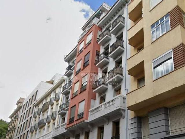 Piso en alquiler en Calle C arriaza