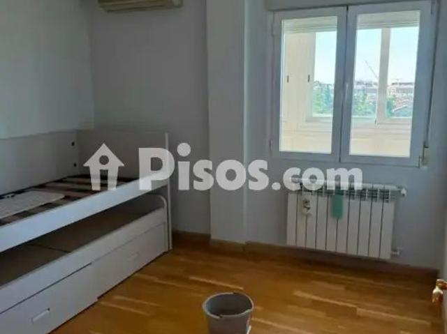 Piso en alquiler en Calle C. de Añastro