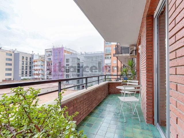 Piso en alquiler en calle Calabria, Barcelona, de 115 m² 4 habitaciones por 5.250