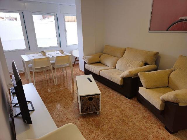 Piso en alquiler en calle Canonge Brugulat, Lleida, de 110 m² 4 habitaciones por 980