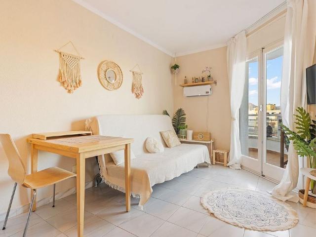 Piso en alquiler en calle Cavall de Mar, Castelló d´Empúries, de 40 m² 1 habitación por 1.122