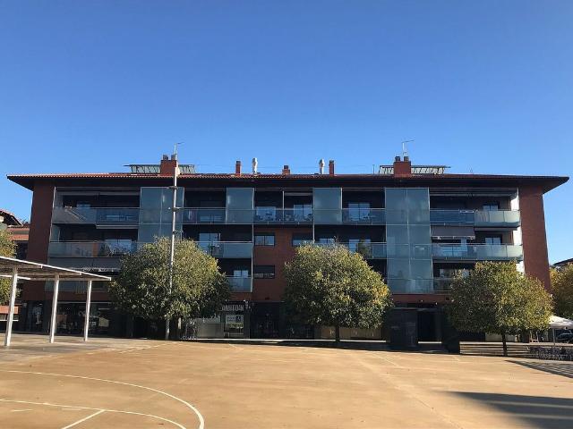 Piso en alquiler en calle Creu de Coll Fava, Sant Cugat del Vallès, de 61 m² 2 habitaciones por 1.300