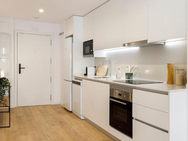 Piso en alquiler en calle D'amposta, Terrassa, de 38 m² 1 habitación por 1.100 €