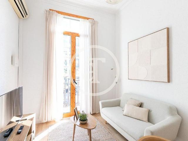Piso en alquiler en calle D'aragó, Barcelona, de 44 m² 1 habitación por 1.044