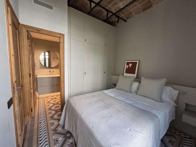 Piso en alquiler en calle D'aragó, Barcelona, de 54 m² 1 habitación por 2.250
