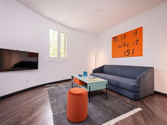 Piso en alquiler en calle D'aragó, Barcelona, de 75 m² 3 habitaciones por 4.271