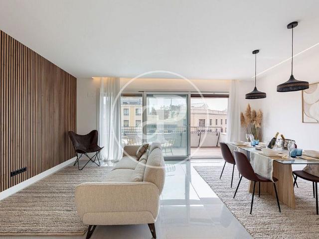Piso en alquiler en calle D'aragó, Barcelona, de 84 m² 2 habitaciones por 3.600
