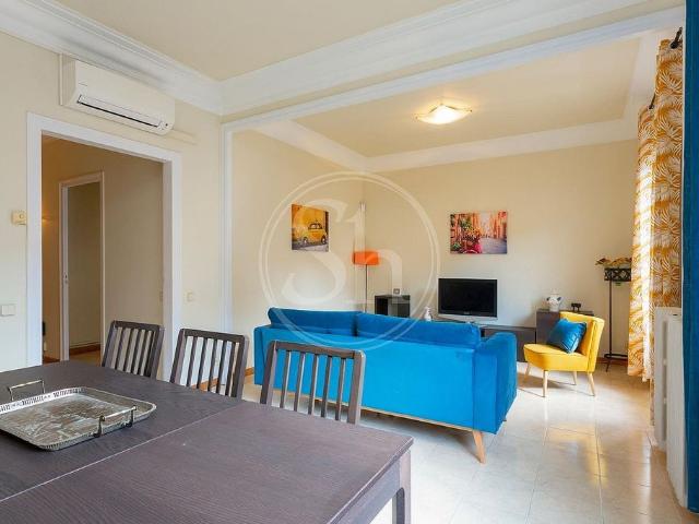 Piso en alquiler en calle D'aragó, Barcelona, de 94 m² 3 habitaciones por 1.995