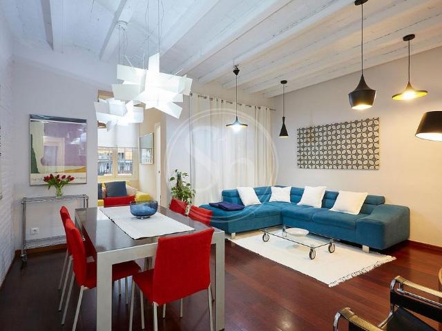 Piso en alquiler en calle D'aragó, Barcelona, de 96 m² 3 habitaciones por 1.995