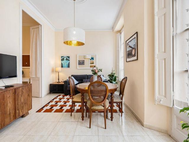 Piso en alquiler en calle De Muntaner, Barcelona, de 65 m² 1 habitación por 1.800