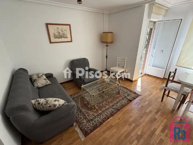 Piso en alquiler en Calle de Murillo