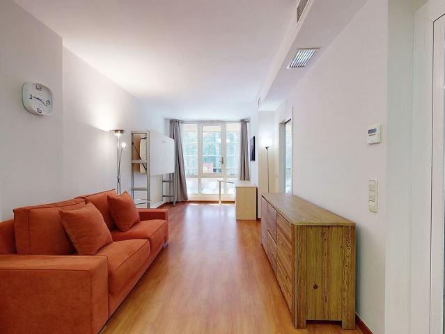 Piso en alquiler en calle De Mallorca, Barcelona, de 56 m² 1 habitación por 1.250