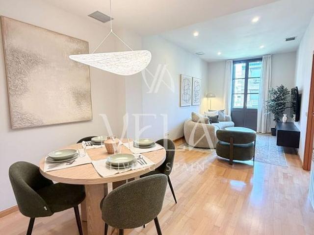 Piso en alquiler en calle De Mallorca, Barcelona, de 80 m² 3 habitaciones por 2.800
