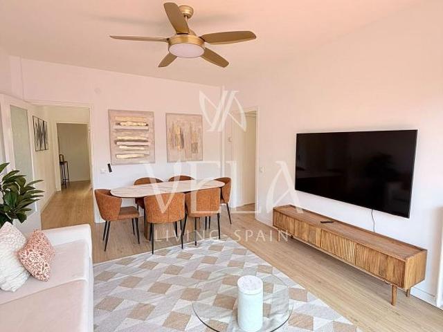Piso en alquiler en calle De Mallorca, Barcelona, de 115 m² 4 habitaciones por 2.600