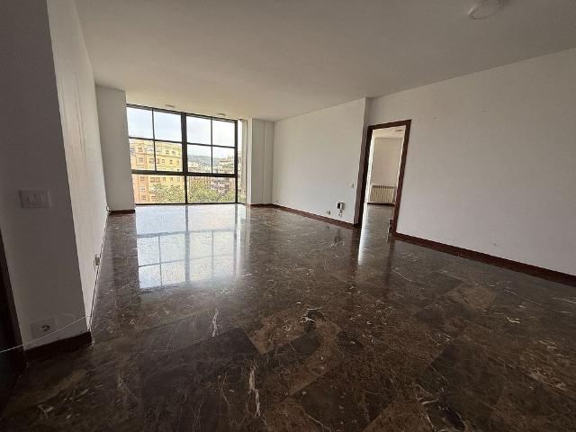 Piso en alquiler en calle De Mallorca, Barcelona, de 159 m² 5 habitaciones por 2.910
