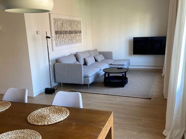 Piso en alquiler en calle De Mandri, Barcelona, de 60 m² 2 habitaciones por 1.800
