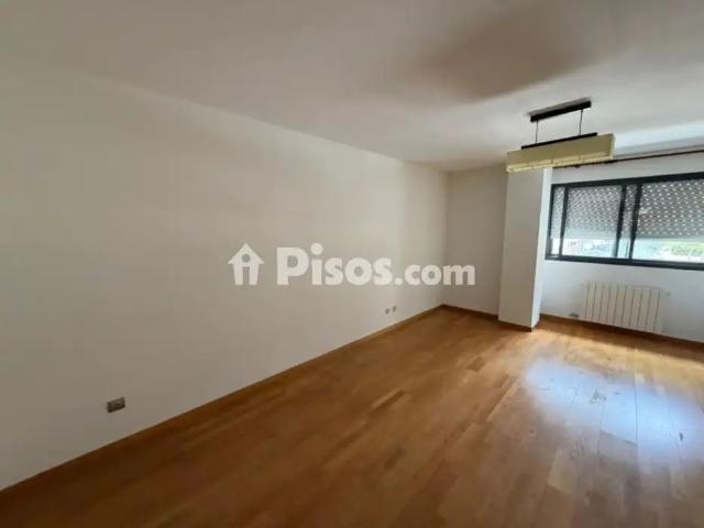 Piso en alquiler en Calle de Manuel Azaña, cerca de Calle de Juan García Hortelano
