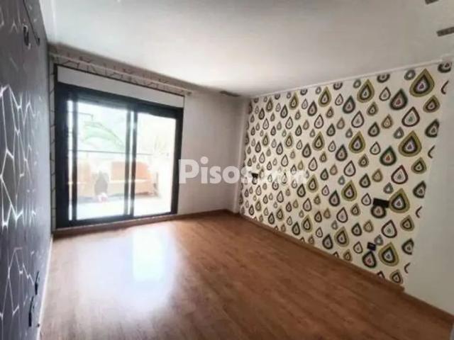 Piso en alquiler en Calle de María de Maeztu