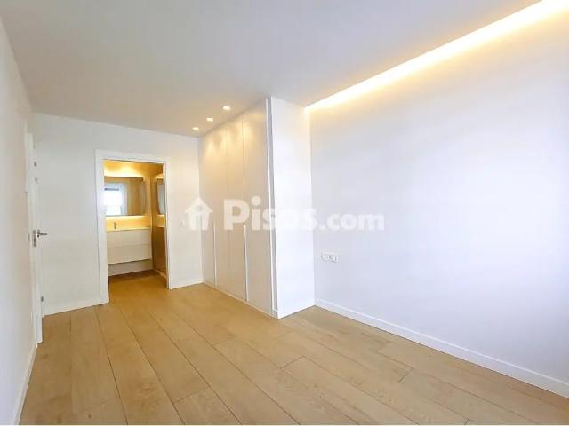 Piso en alquiler en Calle de María Lacunza, 9