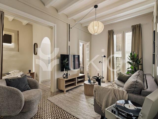 Piso en alquiler en calle De Martínez de la Rosa, Barcelona, de 44 m² 1 habitación por 1.865