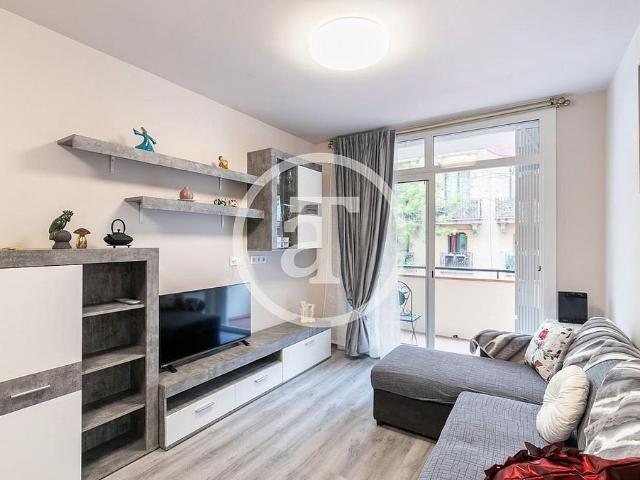 Piso en alquiler en calle De Mata, Barcelona, de 75 m² 3 habitaciones por 1.550