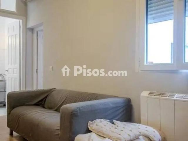 Piso en alquiler en Calle de Moratín
