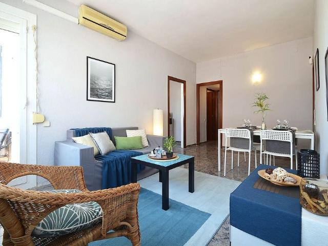 Piso en alquiler en calle De Natzaret, Hospitalet de Llobregat, L´, de 70 m² 3 habitaciones por 1.650