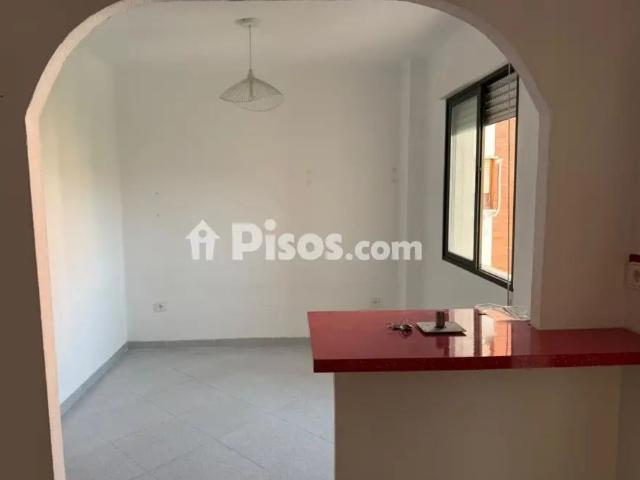 Piso en alquiler en Calle de Atabalero