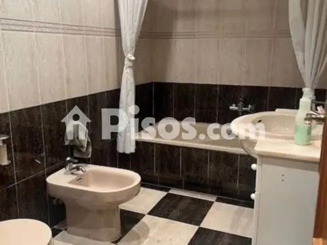 Piso en alquiler en Calle de Ador, 53, cerca de Calle de San Salvador