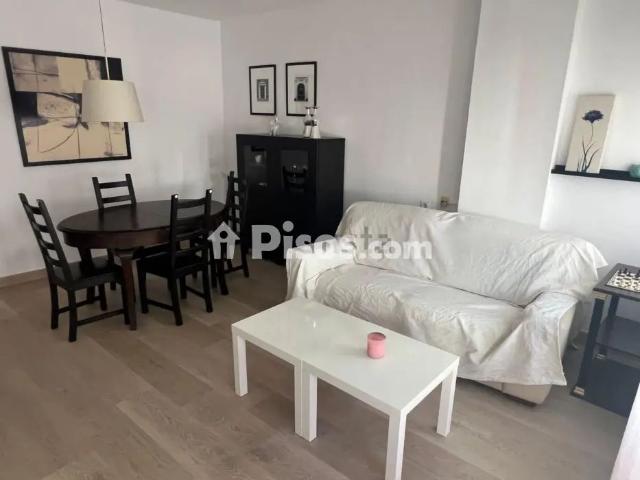 Piso en alquiler en Calle de Ángel Lozano